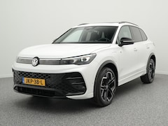 Volkswagen Tiguan - 1.5 eHybrid R-Line Edition 272 PK | Navi | Trekhaak | Black Style | 20"York | LED Matrix I