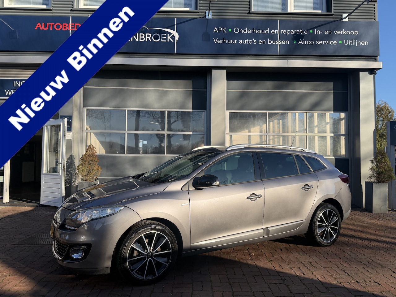 Renault Mégane Estate - 1.5 dCi Bose Bj 2012 Trekhaak,17inch,Clima,Navi,Camera Sportief Dealer onderhouden - AutoWereld.nl