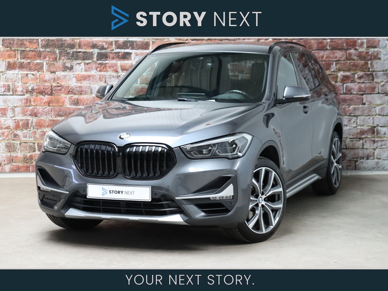 BMW X1 - sDrive20i High Executive xLine Automaat / Navigatiesysteem Plus / Trekhaak / Achteruitrijc - AutoWereld.nl