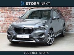 BMW X1 - sDrive20i High Executive xLine Automaat / Navigatiesysteem Plus / Trekhaak / Achteruitrijc
