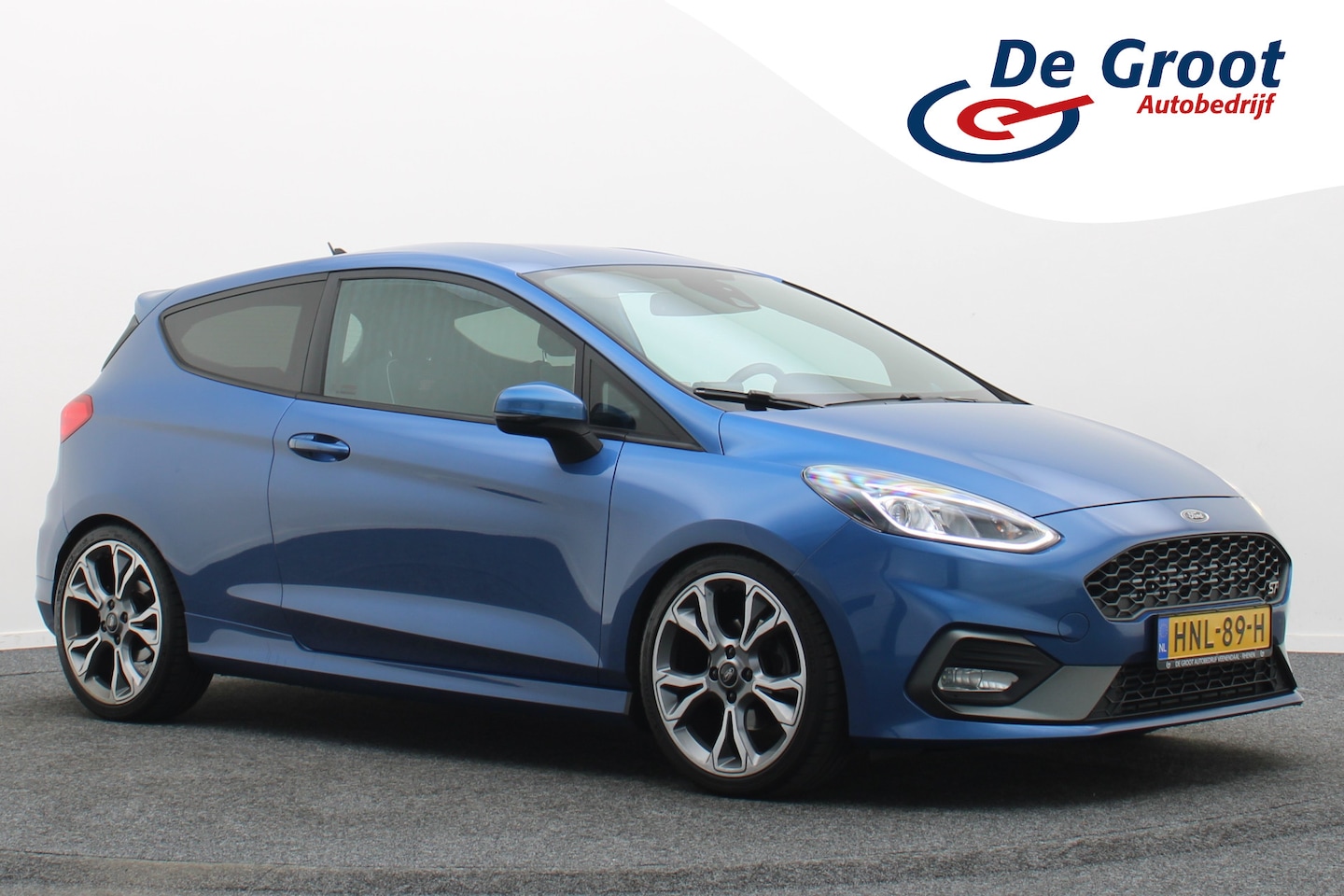 Ford Fiesta - 1.5 ST Recaro Schaalstoelen, Carbon, Airco, Cruise, Apple Carplay, Winterpakket - AutoWereld.nl