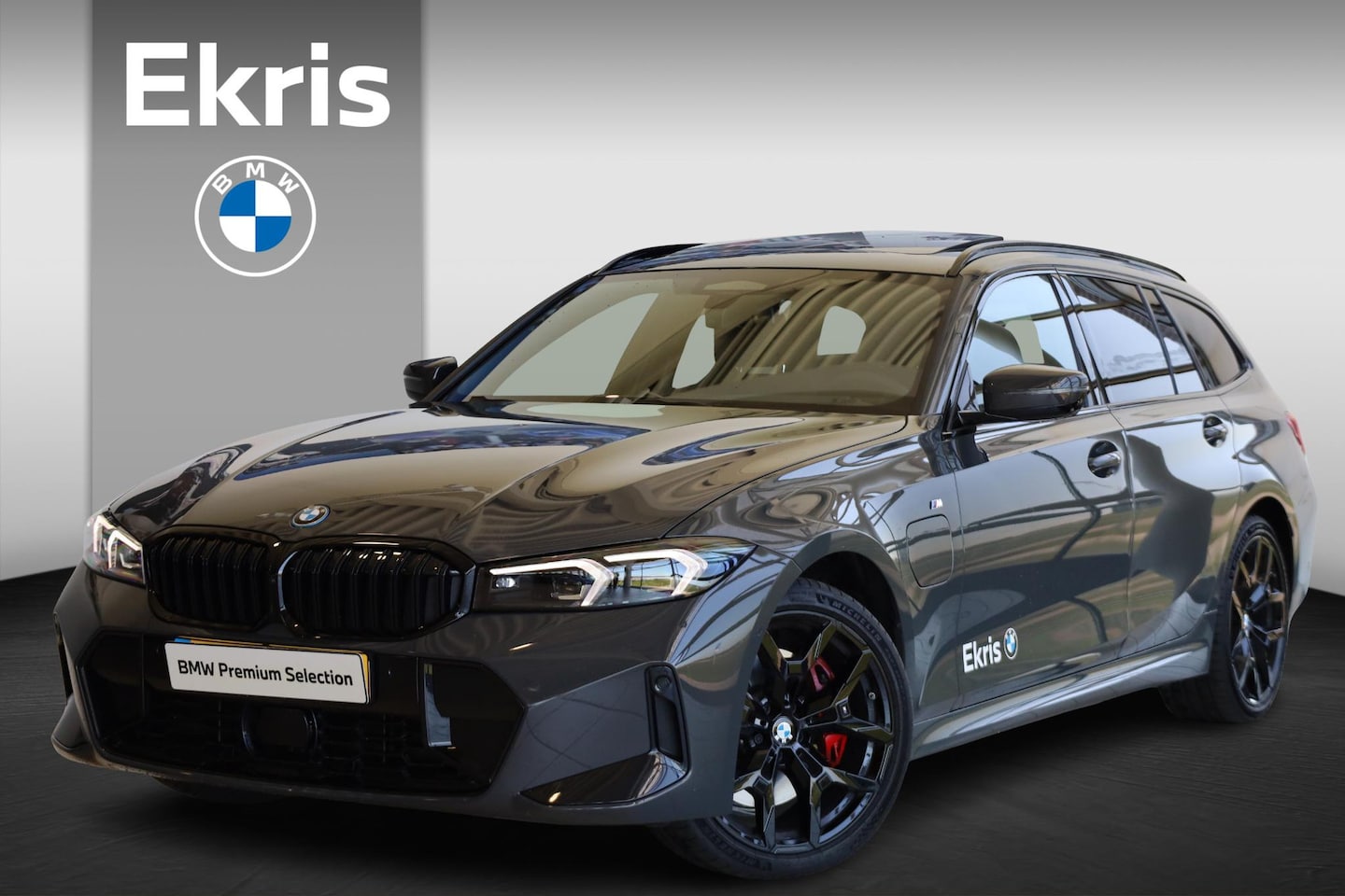 BMW 3-serie Touring - 330e M Sport Pro | Panoramadak | Elektr. Stoelen | Driving Ass. Professional | Trekhaak - AutoWereld.nl