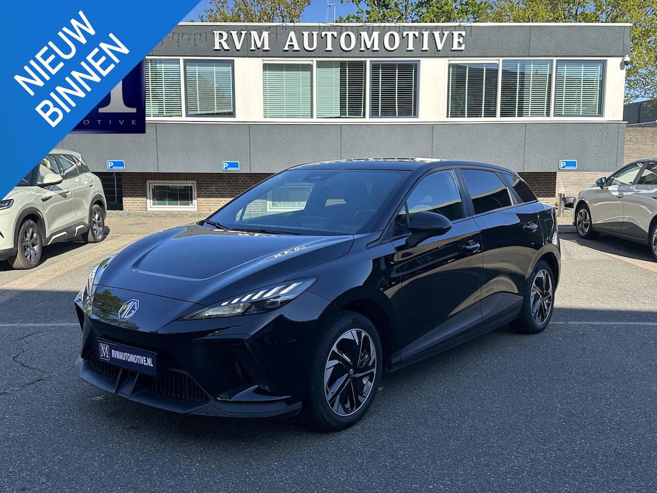 MG MG4 - Comfort 64 kWh SOH 95% | 7 JAAR FABRIEKSGARANTIE | DEALER ONDERHOUDEN | RIJKLAARPRIJS | - AutoWereld.nl