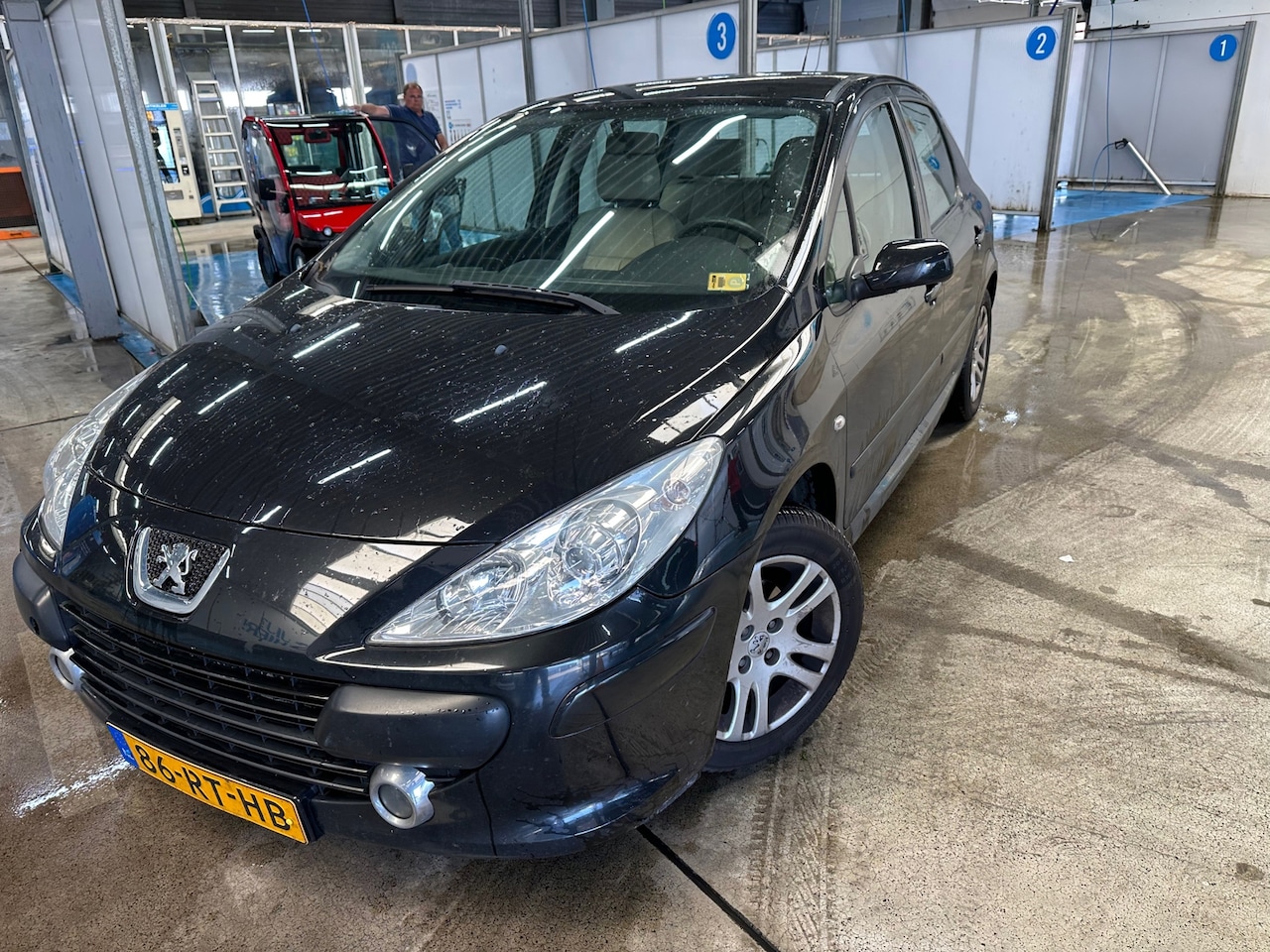 Peugeot 307 - MET AIRCO & APK TOT 09-10-2026! - AutoWereld.nl