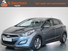 Hyundai i30 - 1.6 GDI Business Edition Navigatie, Camera, Cruise Control