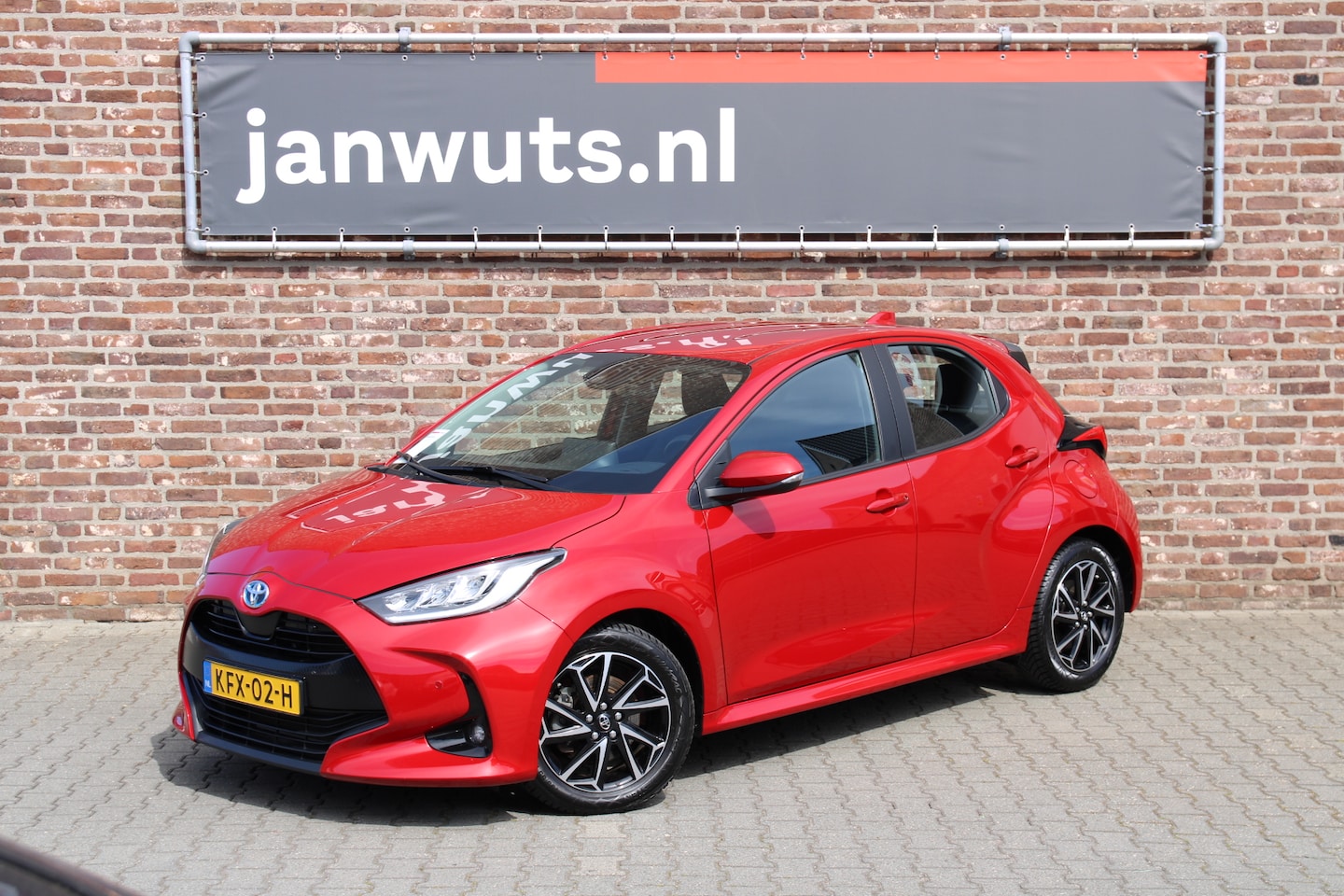 Toyota Yaris - 1.5 Hybrid Dynamic + Comfort Pack - AutoWereld.nl