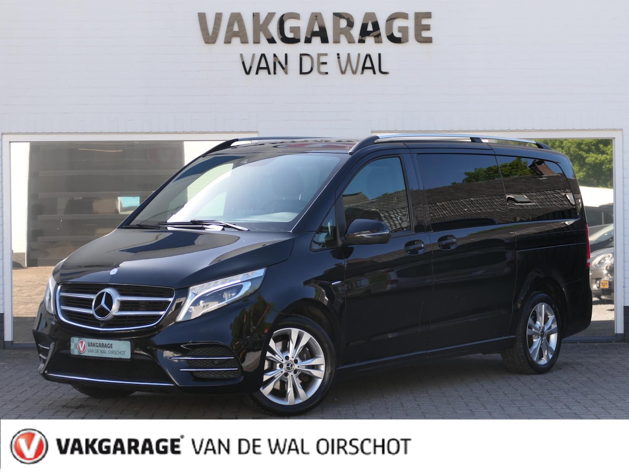 Mercedes-Benz V-klasse - 250d Lang Avantgarde Edition | AMG | Panoramadak | 360°-camera | Standkachel | Burmester | - AutoWereld.nl