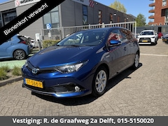 Toyota Auris - 1.8 Hybrid Business Plus | Comfort Access / Start | Cruise control | Achteruitrij Camera |