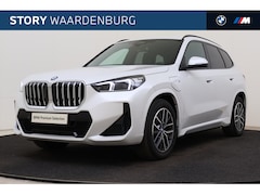 BMW X1 - xDrive25e M Sport Automaat / Trekhaak / Sportstoelen / Comfort Access / Achteruitrijcamera