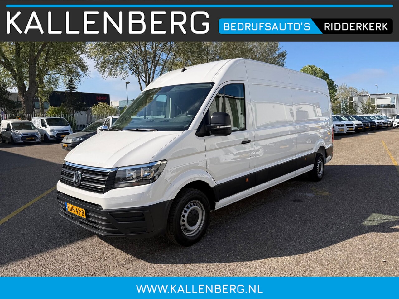 Volkswagen Crafter - 35 2.0 TDI L4H3 Trendline / automaat / Laadklep Dhollandia / Camera - AutoWereld.nl