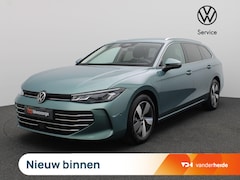 Volkswagen Passat Variant - 1.5 eHybrid Business 204PK DSG Trekhaak, Achteruitrijcamera, Head-Up Display, Side Assist,