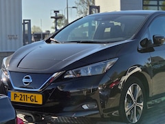 Nissan LEAF - N-Connecta 40 kWh / Luxe uitvoering / Stoel + Stuurverwarming / 360cam / Apple Carplay /