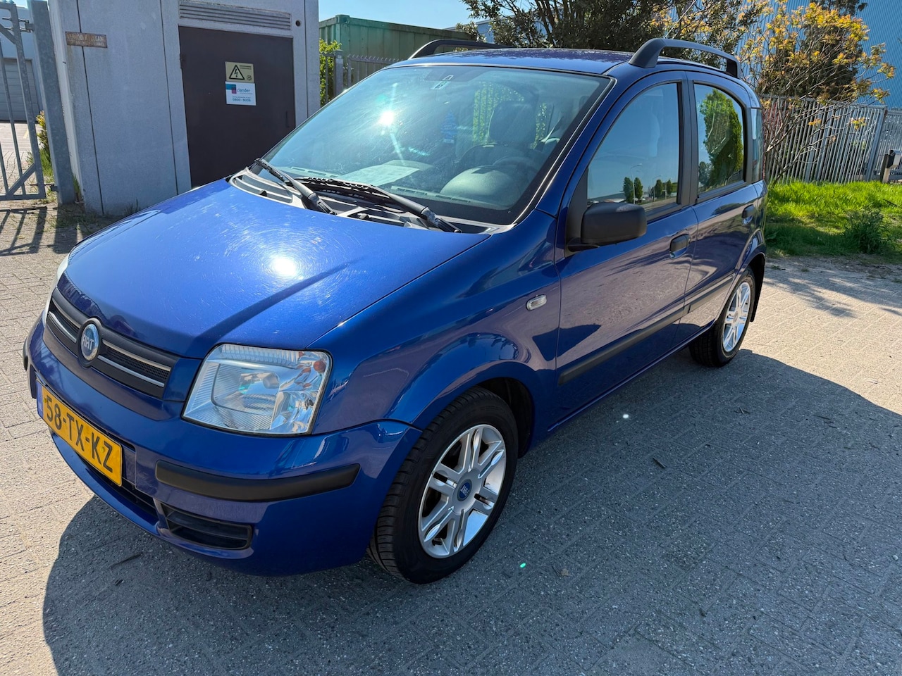 Fiat Panda - 1.2 Emotion Automaat| Clima| Trekhaak| APK 11-26 - AutoWereld.nl