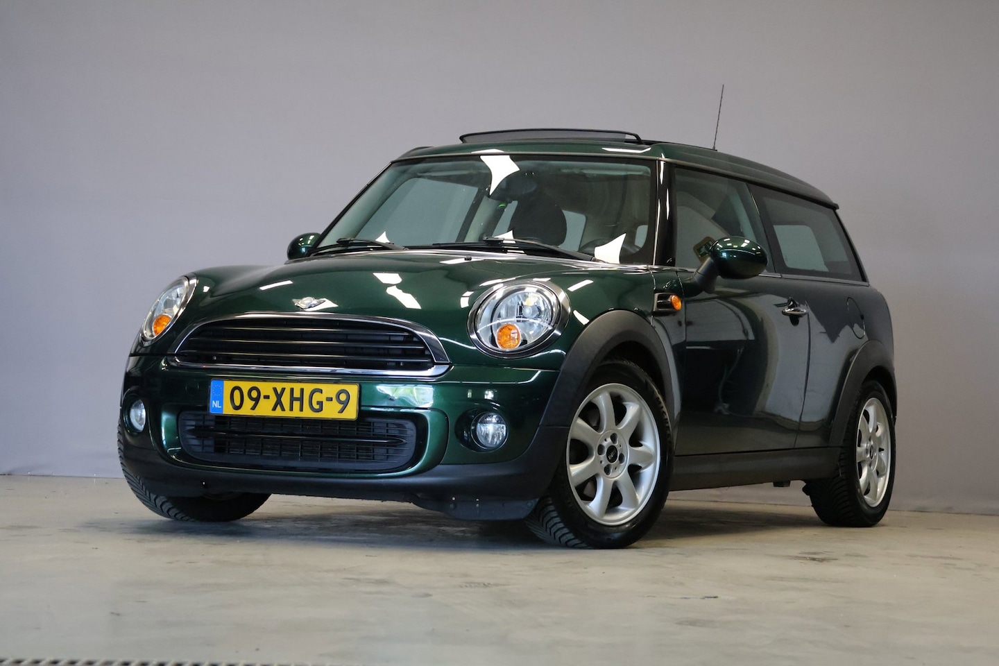 MINI Clubman - Mini 1.6 One Chili |Panorama|Navi|Stoelverwarm - AutoWereld.nl