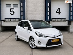 Toyota Yaris - 1.5 Full Hybrid Dynamic(PANO+CAMERA+ONDERHOUD)