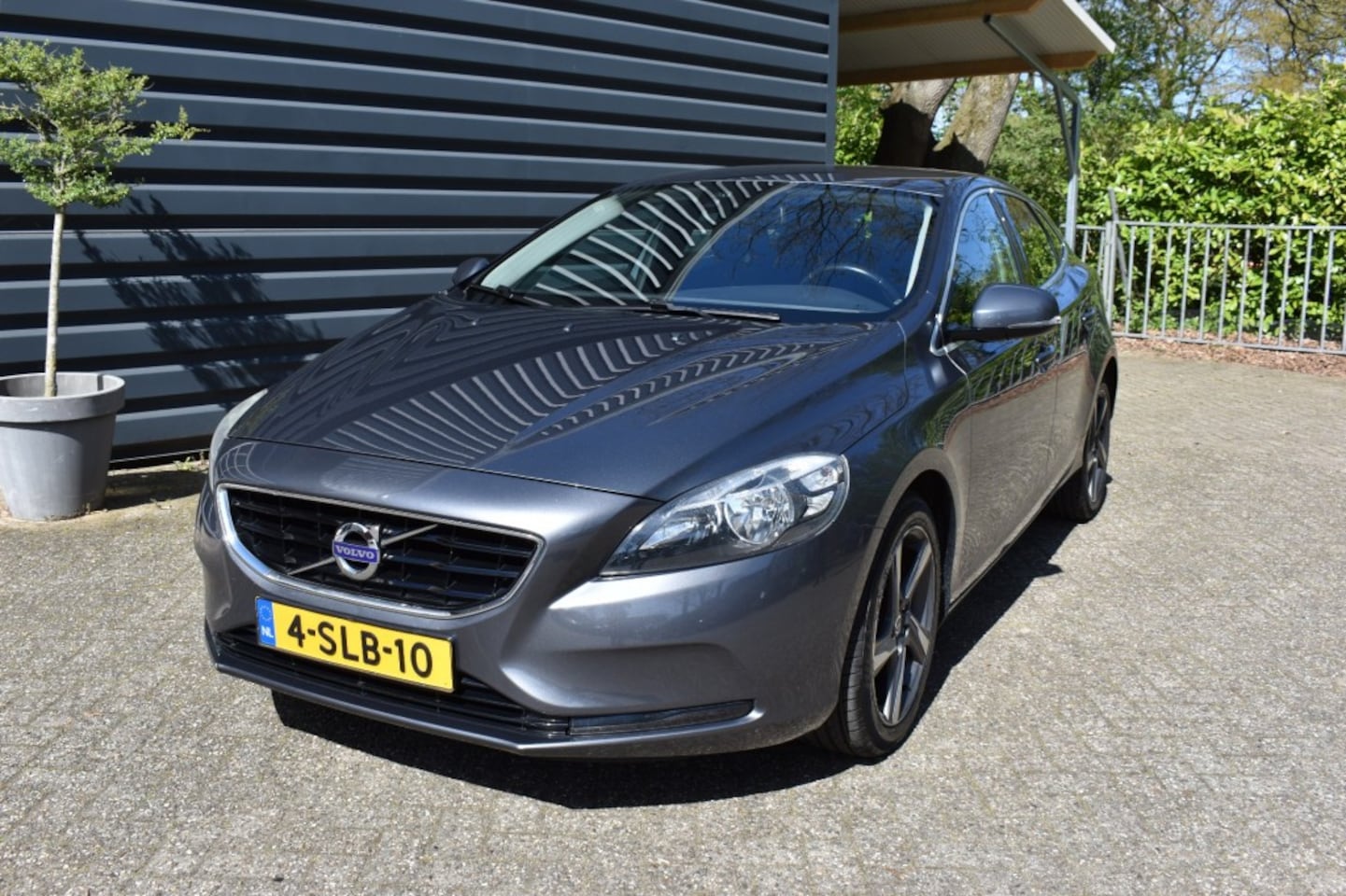 Volvo V40 - 1.6 T3 MOMENTUM!!! 150PK!!BJ 2013!!8894 EURO!! - AutoWereld.nl