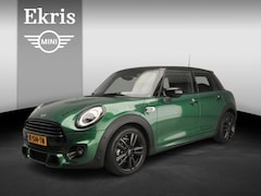 MINI Cooper - 5-deurs JCW Uitvoering / Sportstoelen / LED / Harman-KardonPark Assist / Getint glas / Alu