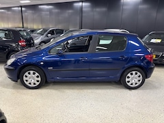 Peugeot 307 - 1.6 16V NAVTECH Airco CLIMAT CRUISE TREKHAAK NAP