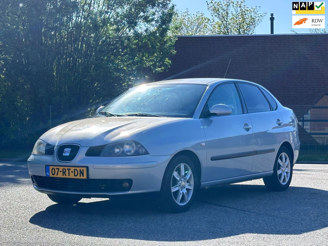 SEAT Cordoba - 1.4-16V Stylance 5DR*Cruise*Clima*NAP*LM velgen*Nieuwe APK* - AutoWereld.nl