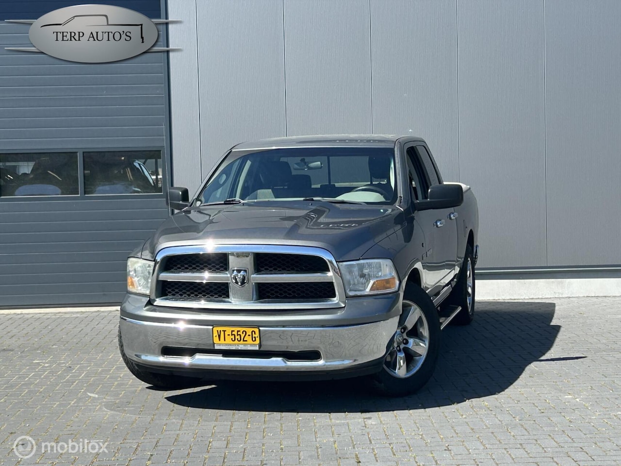 Dodge Ram 1500 - 4X4 5.7 V8 4x4 Quad Cab 6'4 - AutoWereld.nl