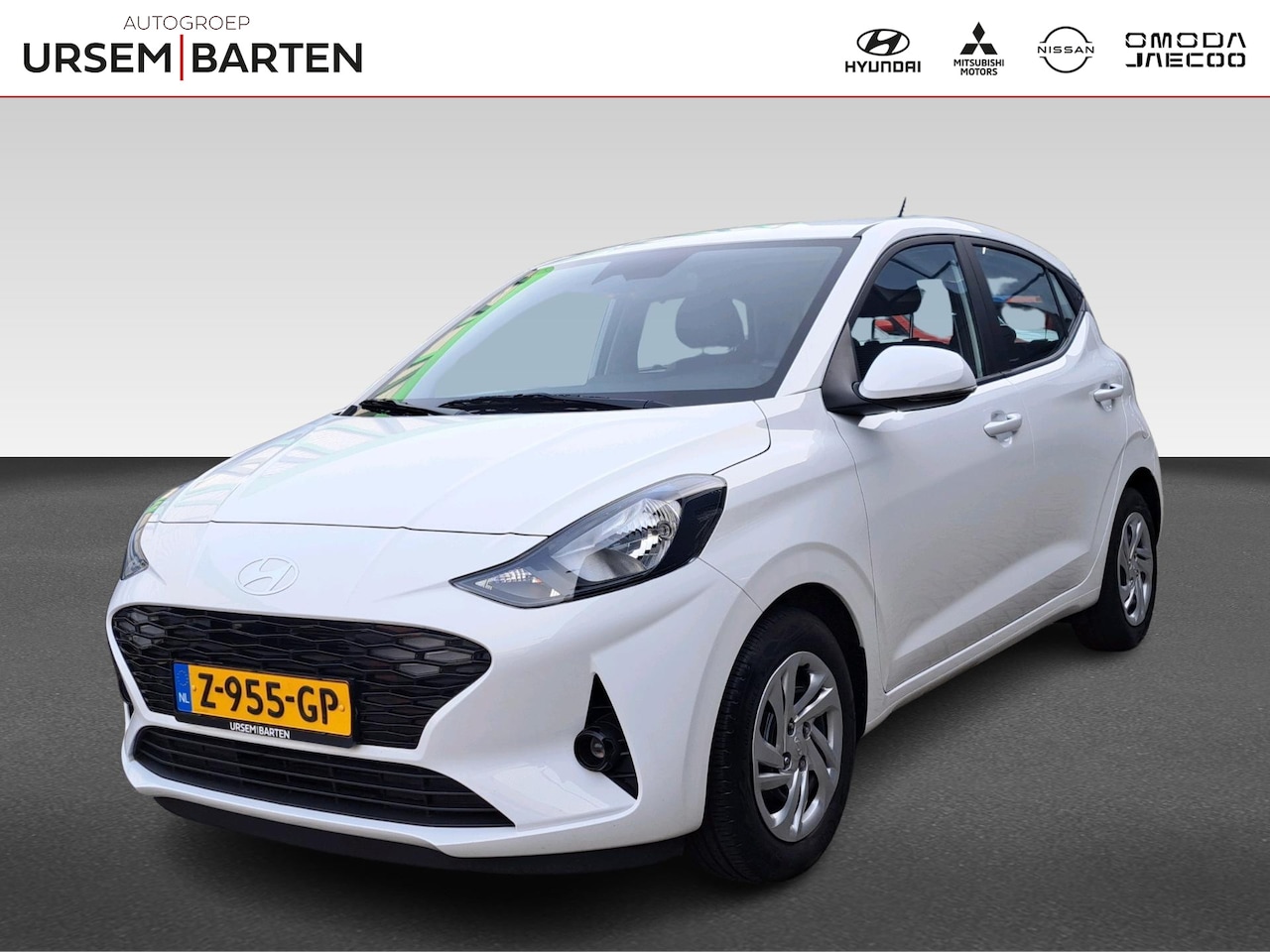 Hyundai i10 - 1.0 Comfort Smart Incl. Middenarmsteun | Achteruitrijcamera | Navigatie - AutoWereld.nl