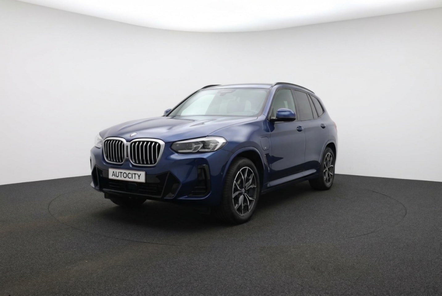 BMW X3 - xDrive 30e M Sport Pano l 360 Camera l Head up l VOL OPTIES - AutoWereld.nl
