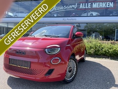 Fiat 500e - Red 42 kwh Achteruitrijcamera - Airco - Parkeersensor achter - Navigatiesysteem - Apple ca