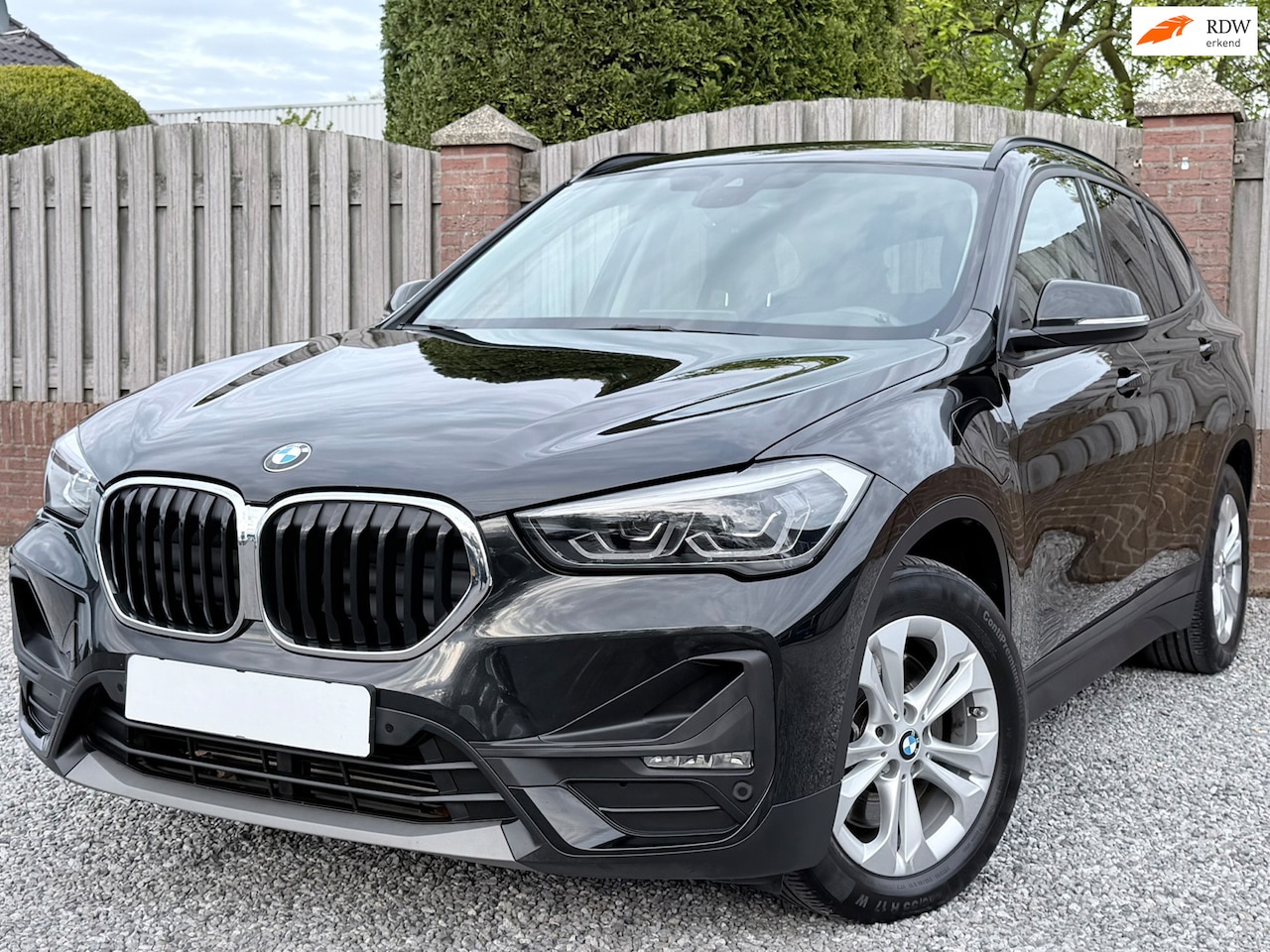 BMW X1 - XDrive25e Business Edition Plus VOL LEER STOELVERWARMING NACI CLIMA P CAMERA - AutoWereld.nl