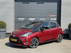 Toyota Yaris - 1.5 Hybrid Bi-Tone Plus | Panoramadak | Navigatie | Camera | Climate Control |