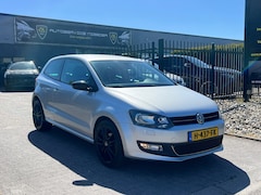Volkswagen Polo - 1.2 TSI Highline / Stoelverwarming / Climate control / LM velgen