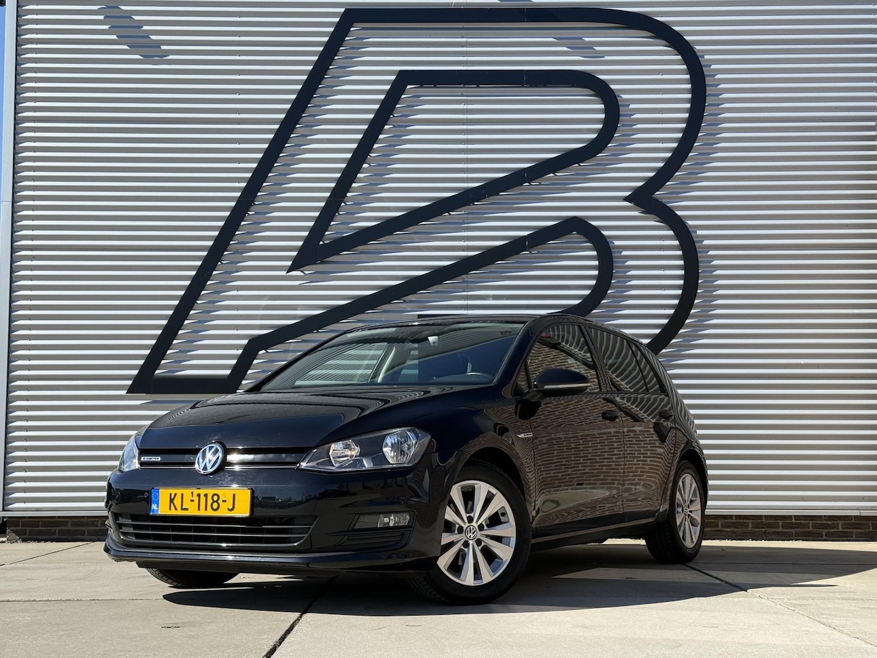 Volkswagen Golf - 1.0 TSI Comfortline 2e Eigenaar|Navi|Camera|Clima|Cruise|PDC V+A|N.A.P|Dealer Onderhouden| - AutoWereld.nl