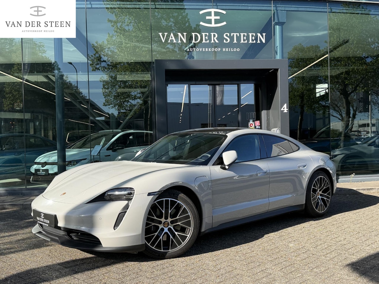 Porsche Taycan - Performance 93 kWh Passenger Display | Pano | Chrono | 360 Camera - AutoWereld.nl