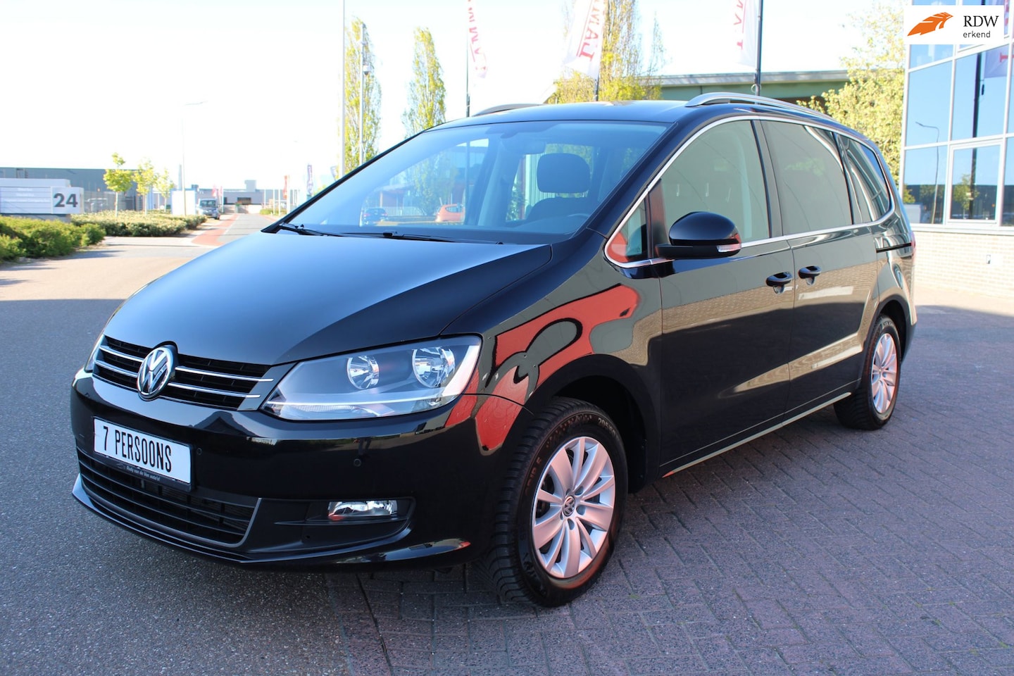 Volkswagen Sharan - 1.4 TSI Comfortline 7 PERSOONS TREKHAAK STOELVERWARMING - AutoWereld.nl