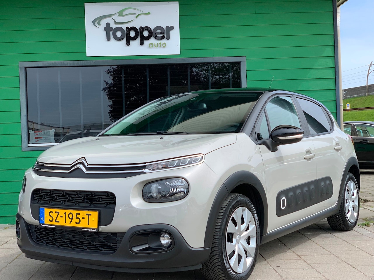 Citroën C3 - 1.2 PureTech Feel Edition|2e Eigenaar|Navigatie|CruiseControl| - AutoWereld.nl