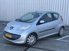 Peugeot 107 - 1.0-12V XS Airco Elekpakket Aux Radio/CD