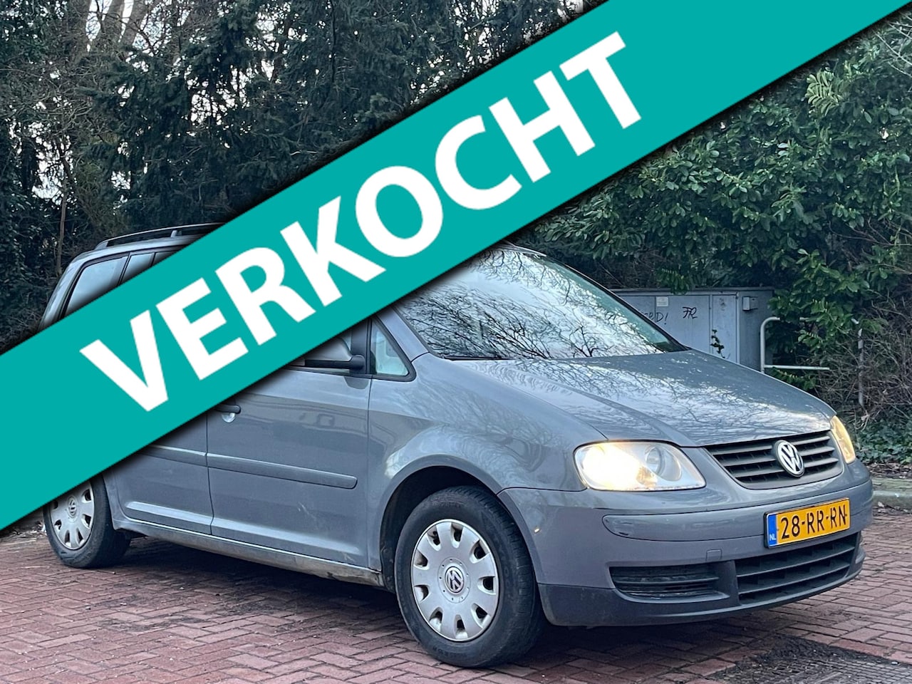 Volkswagen Touran - 1.6 Business Cruise | elek. Ramen | Radio | 2 Sleutels | Trekhaak | - AutoWereld.nl