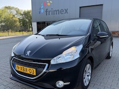 Peugeot 208 - 1.2 Allure 2013 | Trekhaak | Airco | NW APK
