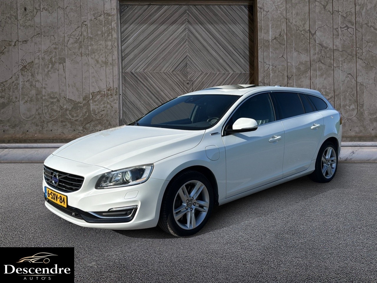 Volvo V60 - 2.4 D6 AWD Plug-In Hybrid Summum 2.4 D6 AWD Plug-In Hybrid Summum - AutoWereld.nl