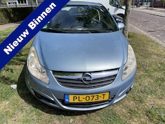 Opel Corsa - 1.0-12V Essentia Zuinig nw apk zeer mooi kijk foto, s goede AIRCO