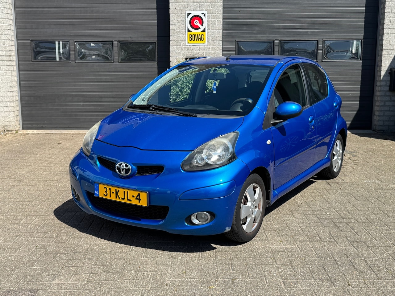 Toyota Aygo - 1.0-12V Dynamic Blue 1.0-12V Dynamic Blue - AutoWereld.nl