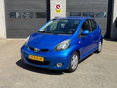 Toyota Aygo - 1.0-12V Dynamic Blue