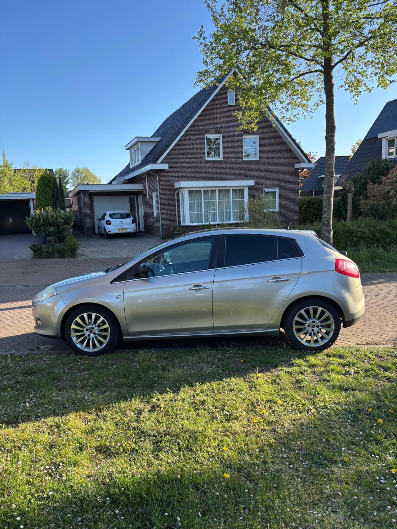 Fiat Bravo - 1.4 T-Jet Emotion - AutoWereld.nl