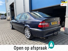 BMW 3-serie - 325i Executive Xenon|Climate|17''