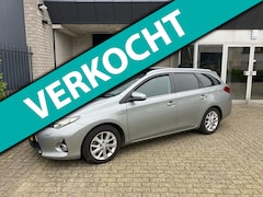 Toyota Auris Touring Sports - 1.8 Hybrid Lease+ / PANODAK / ALU VELGEN / CAMERA / NAVI / DEALER SERVICED