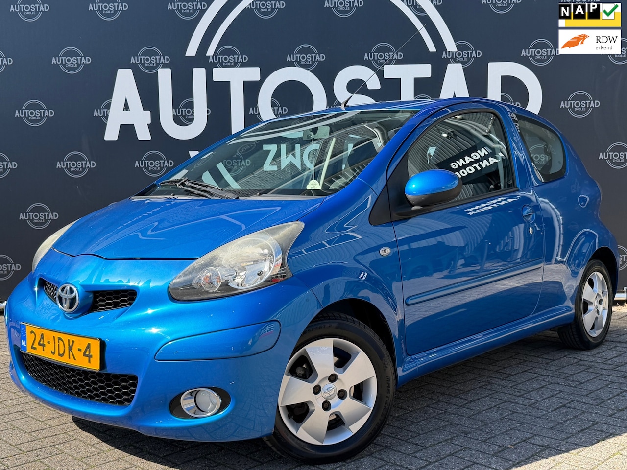 Toyota Aygo - 1.0-12V Dynamic Blue NL-Auto / 2e Eigenaar / NAP / Airco / APK - AutoWereld.nl