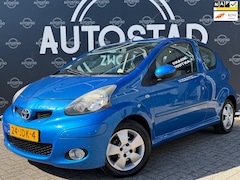 Toyota Aygo - 1.0-12V Dynamic Blue NL-Auto / 2e Eigenaar / NAP / Airco / APK
