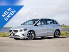 Mercedes-Benz B-klasse - 250 e Premium Plus DEALER ONDERHOUDEN / STOELVERWARMING / CARPLAY / CAMERA