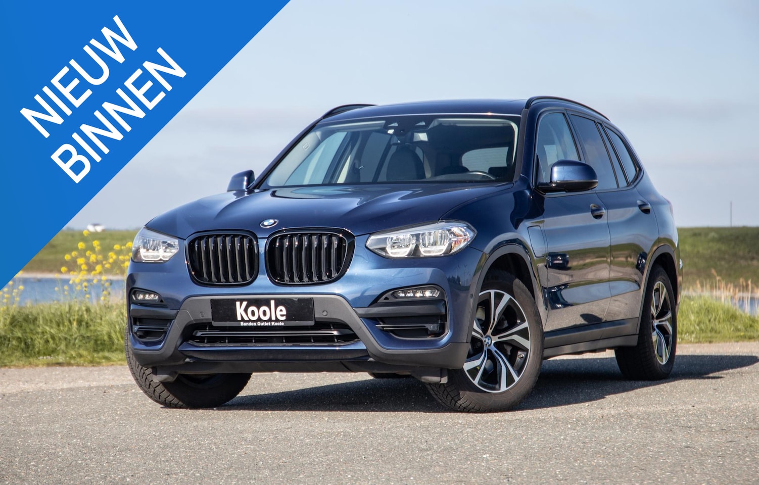 BMW X3 - xDrive30e Executive BLACK LINE / PANORAMA DAK / CARPLAY / LEER / STOELVERWARMING / CAMERA - AutoWereld.nl