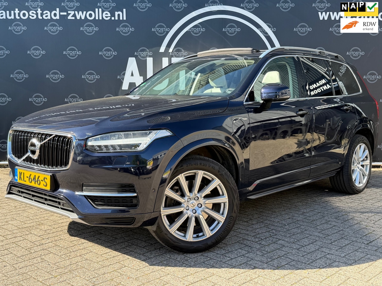 Volvo XC90 - 2.0 T8 Twin Engine AWD 7 Pers. / Automaat / NL-Auto / NAP / Pano / Airco / APK - AutoWereld.nl