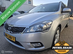 Kia Cee'd Sporty Wagon - 1.4 CVVT Seven